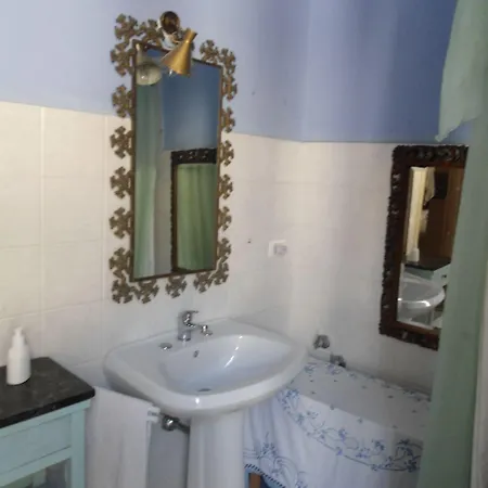 Rosella Bianchi Bed and Breakfast 4*